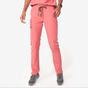 FIGS WOMEN’S YOLA XS SCRUB PANTS IN “PINK” (2018)
